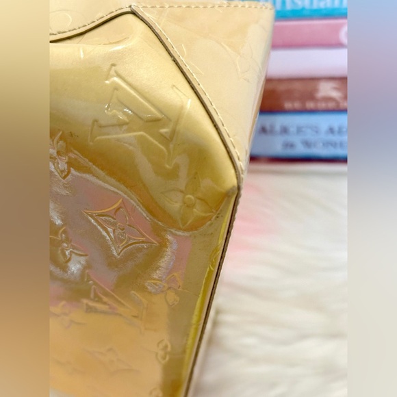 LOUIS VUITTON SMALL HAND BAG/ light yellow color comes with COA bundle - Picture 5 of 16